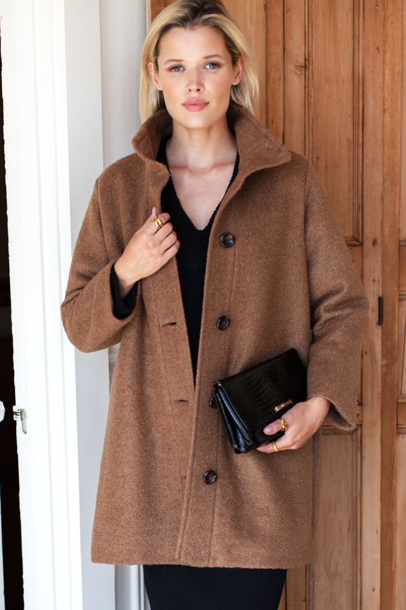Cozy Coat - Camel Boucle