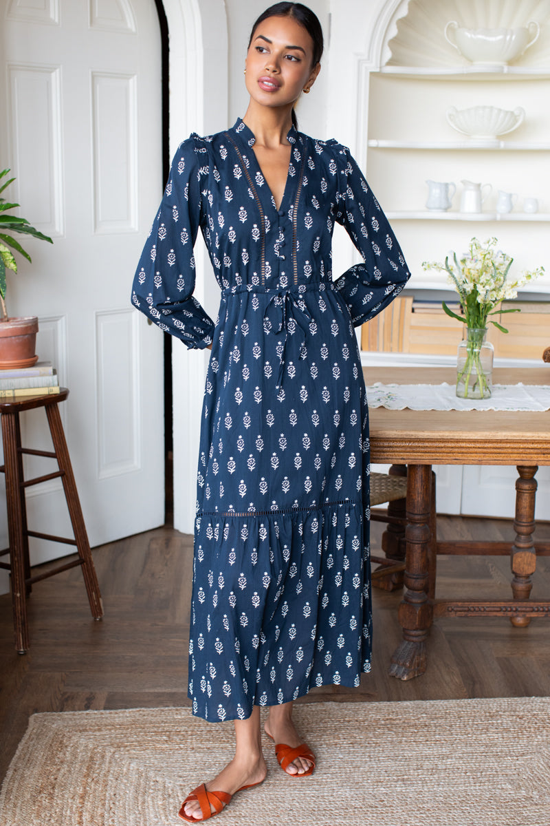 Frances 4 V Dress - Marguerite 2 Organic