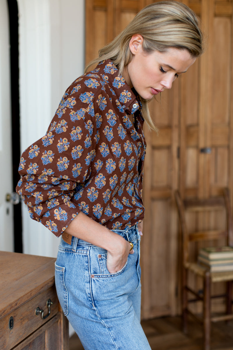 Ryan Shirt - Library Flowers Cocoa Organic