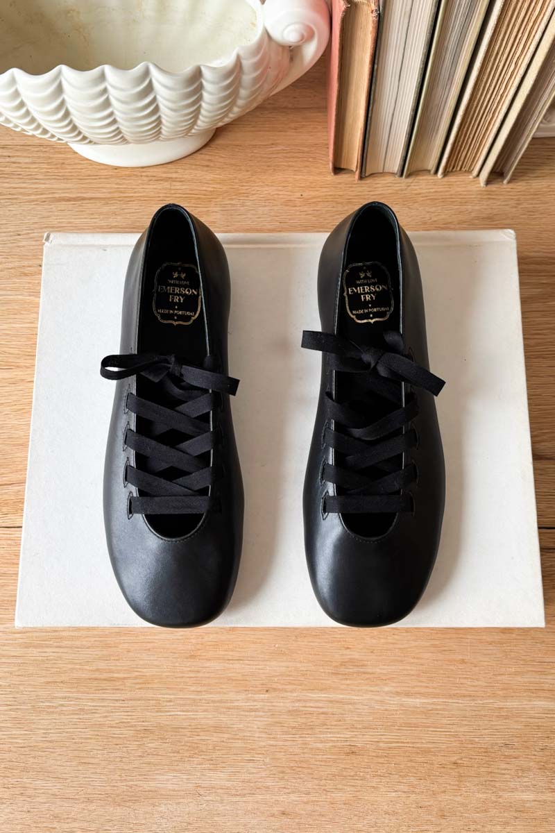 Tie Up Flat - Black Beauty