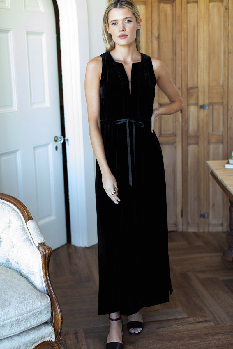 Grecian Keyhole Dress - Black Velvet
