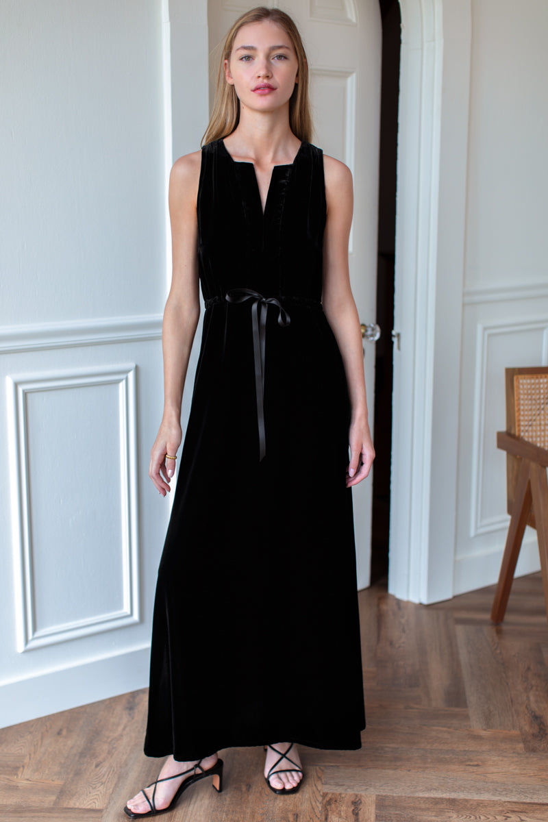 Grecian Keyhole Dress - Black Velvet