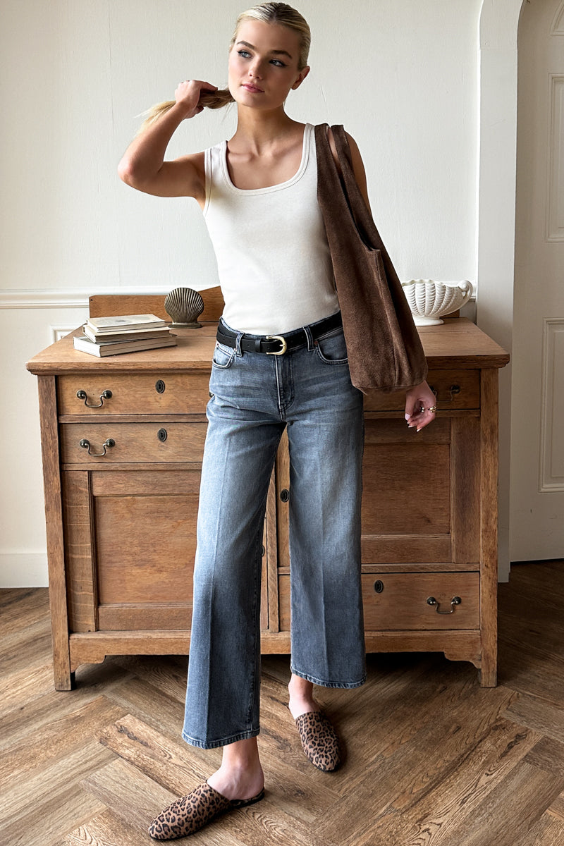 Emerson Slide 2 - Leopard