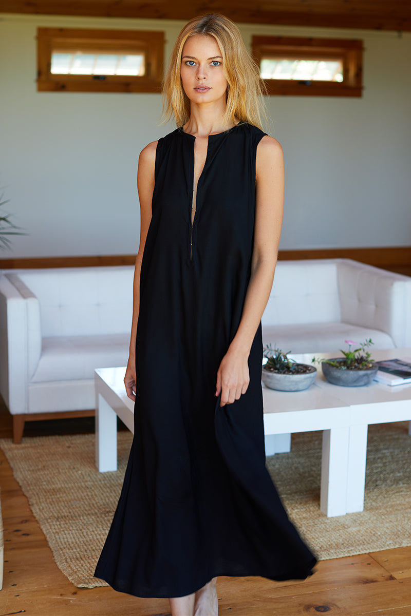 Sleeveless Caftan – Black